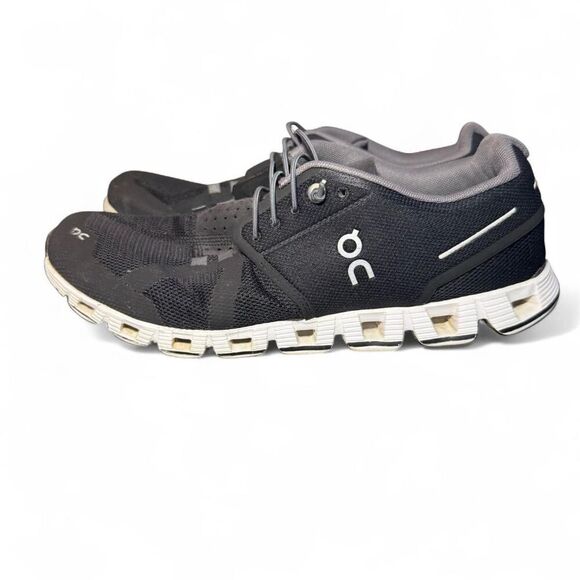 On-running Women's Black and Grey Trainers - Picture 3 of 7